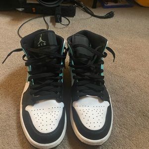jordan 1 mid size 9